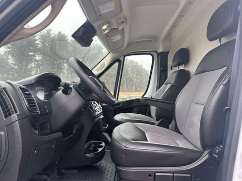 Used 2023 RAM ProMaster 2500 image 11