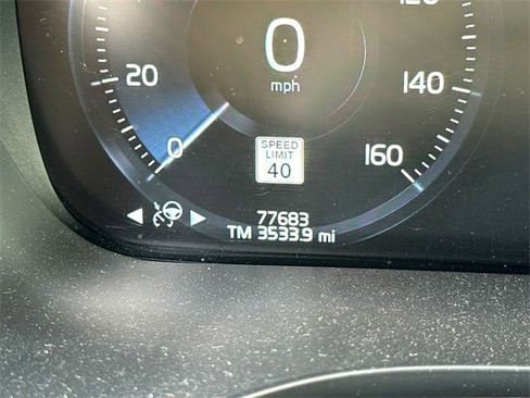 Used 2021 Volvo XC60 T5 Inscription w/ Advanced Package image 19