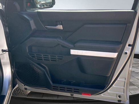 Used 2024 Toyota Tacoma TRD Off-Road image 25