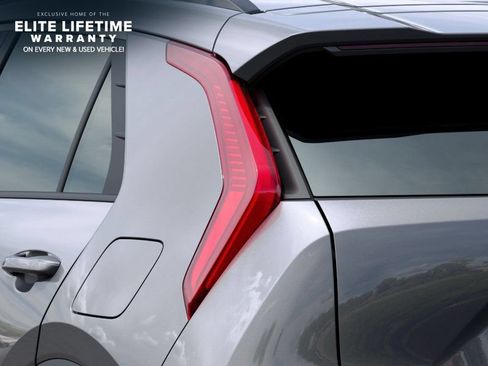 New 2026 Kia Niro EX FWD image 12