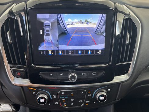 Used 2021 Chevrolet Traverse High Country w/ LPO, 'HIT The Road' Package AWD/4WD image 15