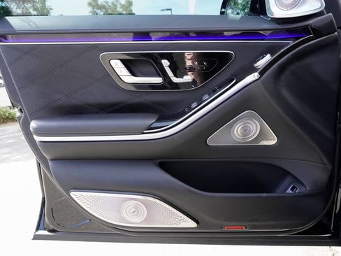 Used 2025 Mercedes-Benz Maybach S 680 4MATIC image 17