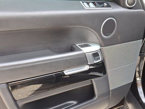 Used 2018 Land Rover Range Rover Sport SVR image 22