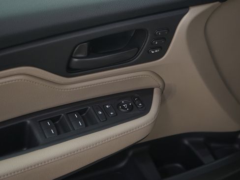 Used 2018 Honda Odyssey EX-L image 20