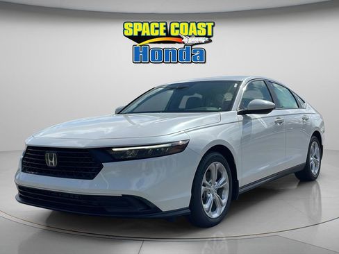New 2025 Honda Accord LX image 9