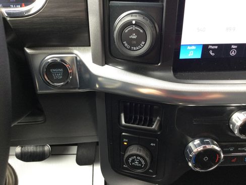 New 2025 Ford F150 Lariat w/ Equipment Group 501A Mid image 14