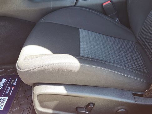 Used 2023 Dodge Charger GT image 25