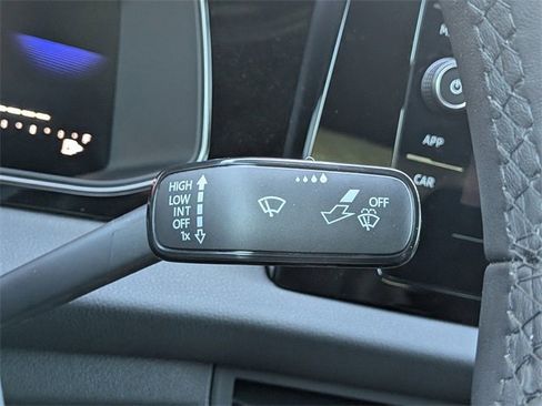 Certified 2025 Volkswagen Jetta Sport image 32