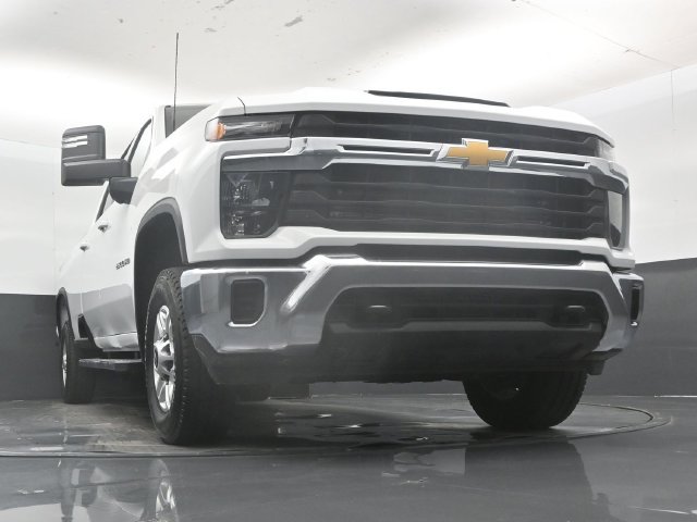 Used 2026 Chevrolet Silverado 2500 LT AWD/4WD image 57