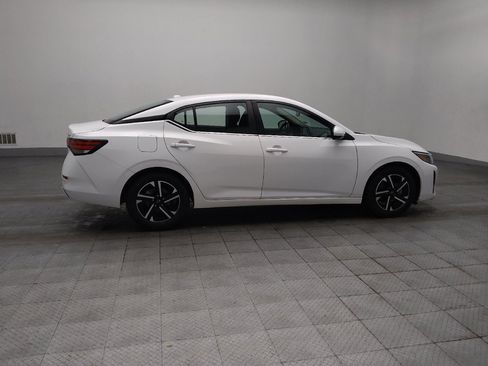Used 2024 Nissan Sentra SV FWD image 10