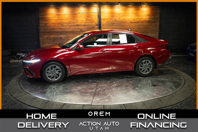 Used 2024 Hyundai Elantra SEL FWD image 1