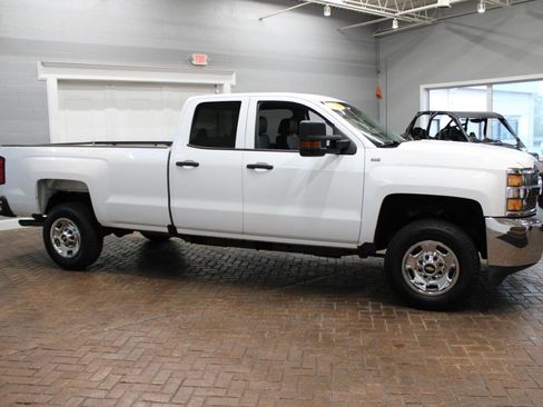 Used 2019 Chevrolet Silverado 2500 W/T w/ WT Convenience Package AWD/4WD image 7