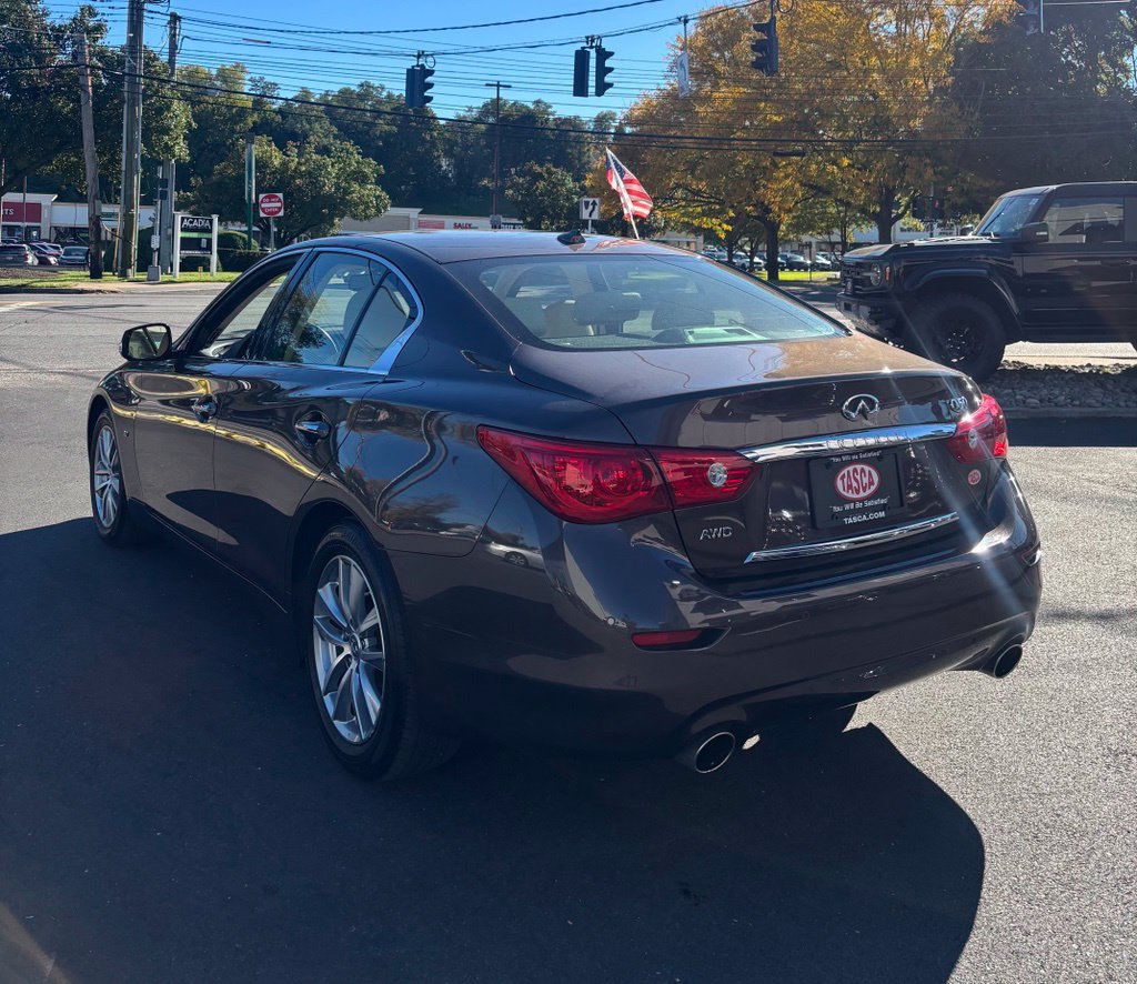 Used 2014 INFINITI Q50 Premium w/ Technology Package AWD/4WD image 3