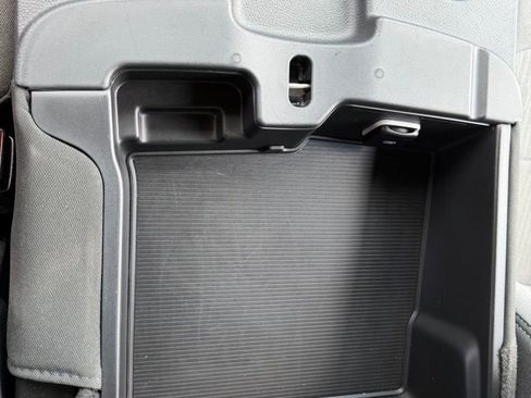 Used 2024 RAM 3500 Big Horn image 28