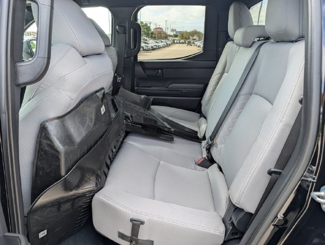 Used 2025 Toyota Tacoma SR5 AWD/4WD image 27