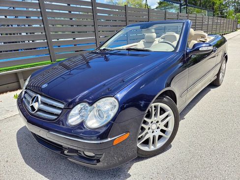 Used 2008 Mercedes-Benz CLK 350 Cabriolet image 3