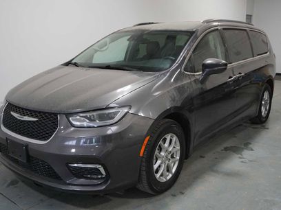 Used 2022 Chrysler Pacifica Touring-L