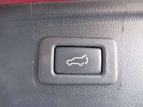 Used 2017 Subaru Outback 2.5i Limited AWD/4WD image 13