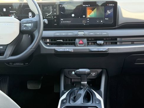 Certified 2025 Kia K4 GT-Line w/ GT-Line Sunroof Package FWD image 14