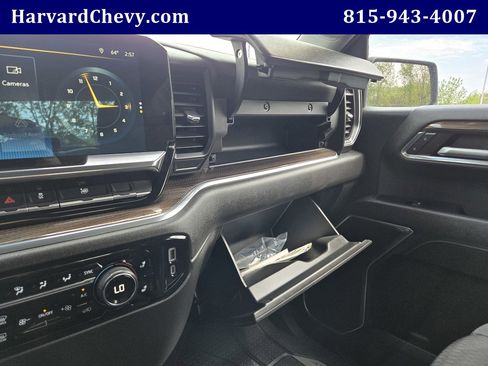 Certified 2023 Chevrolet Silverado 1500 LT AWD/4WD image 11