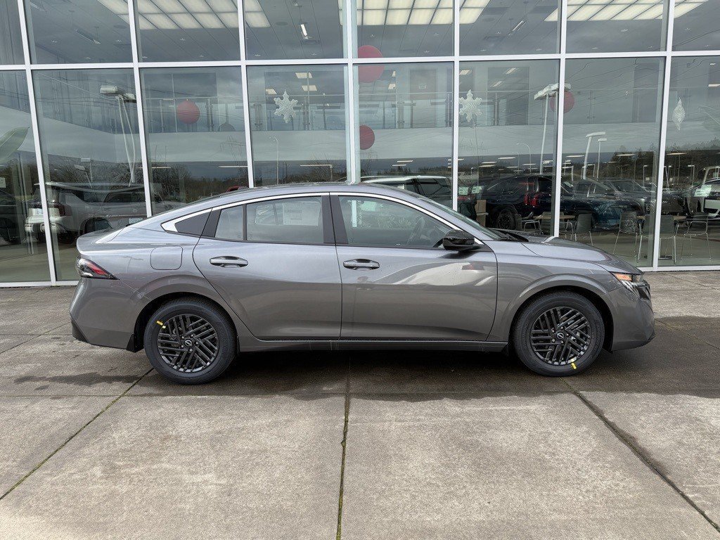 New 2026 Nissan Sentra SR w/ SR Premium Package FWD image 8