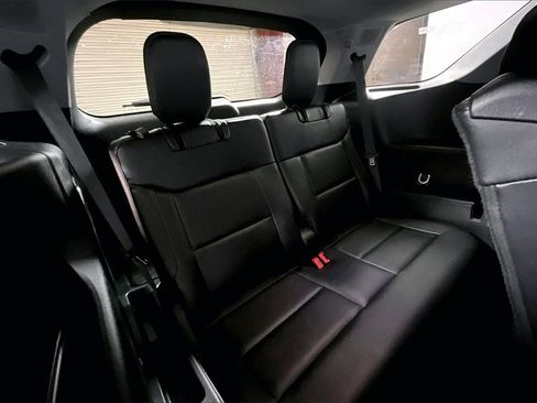 Certified 2024 Ford Explorer Limited image 23