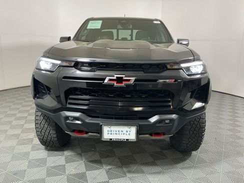 Used 2024 Chevrolet Colorado ZR2 AWD/4WD image 4