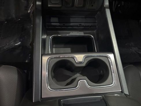 Used 2017 GMC Sierra 1500 SLT image 16