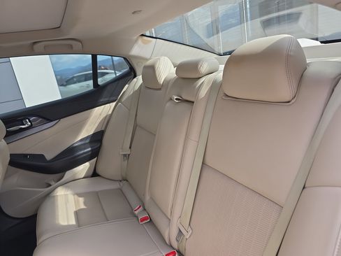 Used 2017 Nissan Maxima 3.5 SL image 14