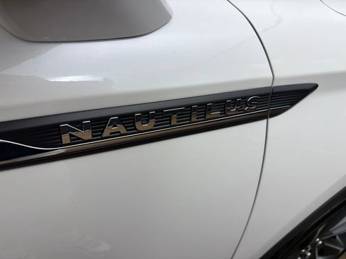 Used 2023 Lincoln Nautilus Reserve w/ Equipment Group 201A AWD/4WD image 29