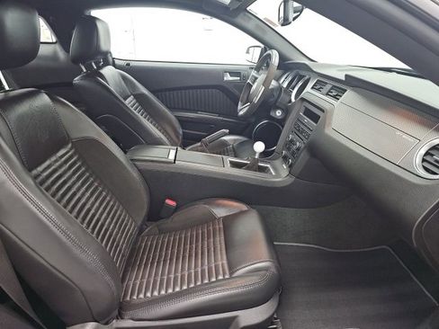 Used 2012 Ford Mustang Shelby GT500 w/ SVT Performance Pkg image 14