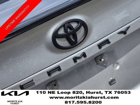Used 2023 Toyota Camry XSE FWD image 16