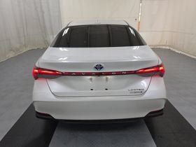 Used 2019 Toyota Avalon Limited w/ Protection Package FWD image 5