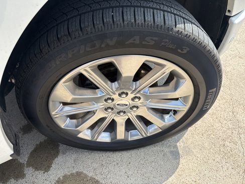 Used 2023 Ford F150 Limited image 14