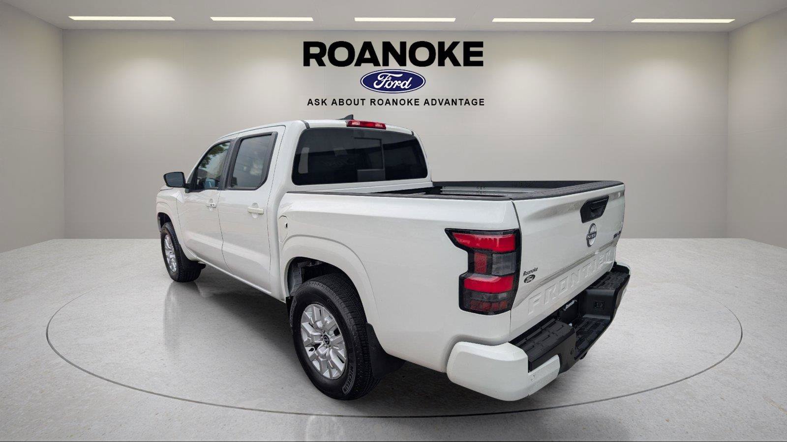 Used 2023 Nissan Frontier SV w/ SV Convenience Package AWD/4WD image 14