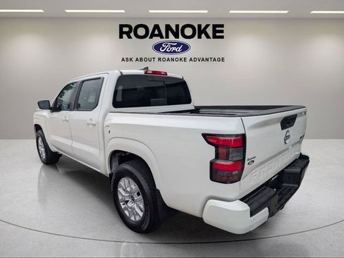 Used 2023 Nissan Frontier SV w/ SV Convenience Package AWD/4WD image 14