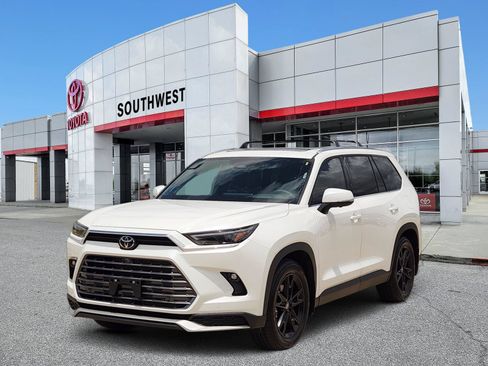 Used 2026 Toyota Grand Highlander AWD Hybrid image 2
