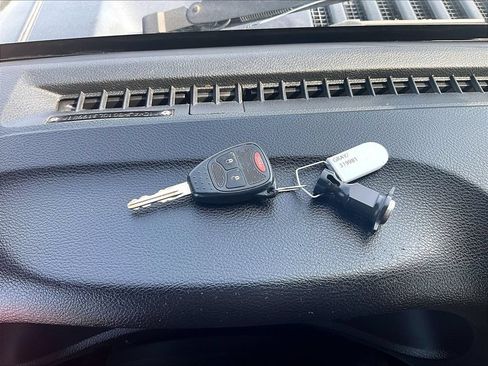 Used 2016 Jeep Wrangler Sahara w/ Connectivity Group AWD/4WD image 12