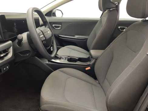 Used 2025 Kia K4 FWD image 17