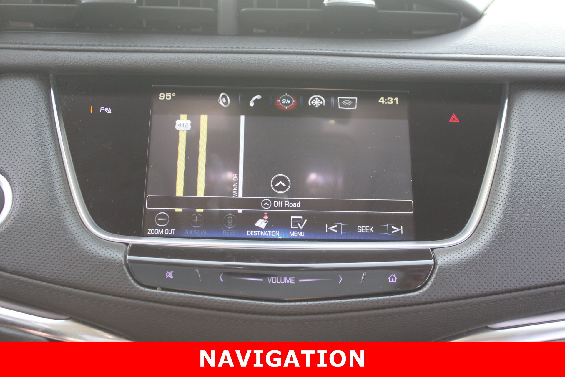 Used 2019 Cadillac XT5 Premium Luxury FWD image 23