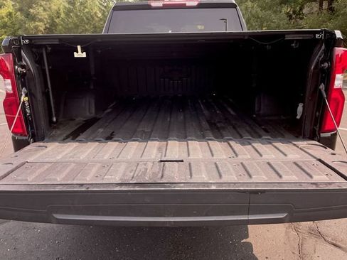 Used 2022 Chevrolet Silverado 1500 RST AWD/4WD image 25