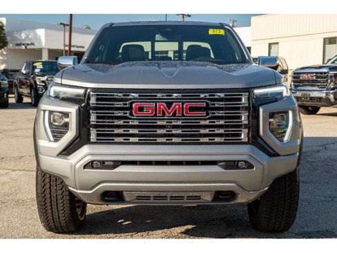 New 2026 GMC Canyon Denali w/ LPO, Black Badging Package AWD/4WD image 3