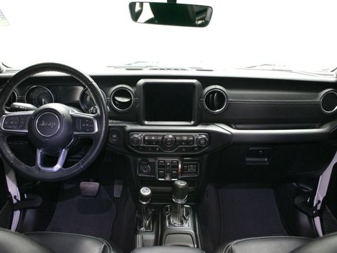 Used 2023 Jeep Wrangler Unlimited Sahara w/ Cold Weather Group AWD/4WD image 20