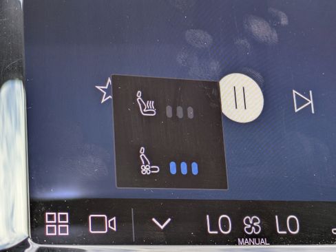 Used 2022 Volvo XC60 B6 Inscription w/ Protection Package Premier image 29