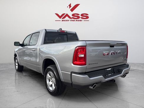 New 2026 RAM 1500 4x4 Crew Cab image 9