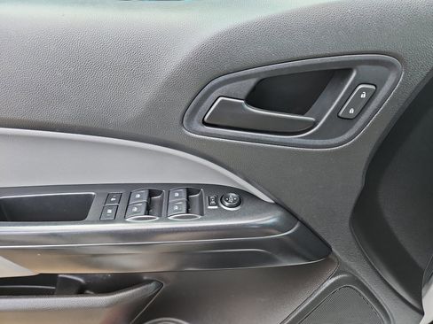 Used 2021 Chevrolet Colorado W/T w/ Custom Special Edition image 15