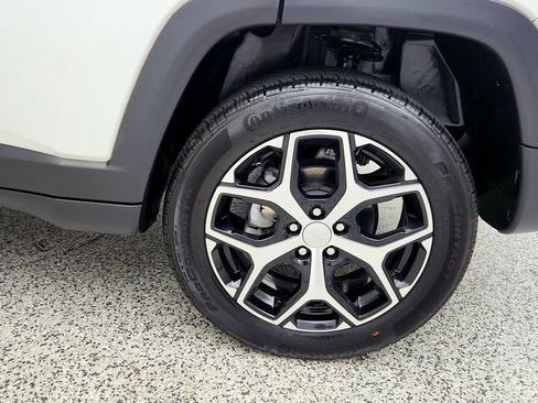 Used 2024 Jeep Compass Limited AWD/4WD image 9