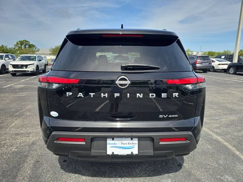Used 2024 Nissan Pathfinder SV AWD/4WD image 5