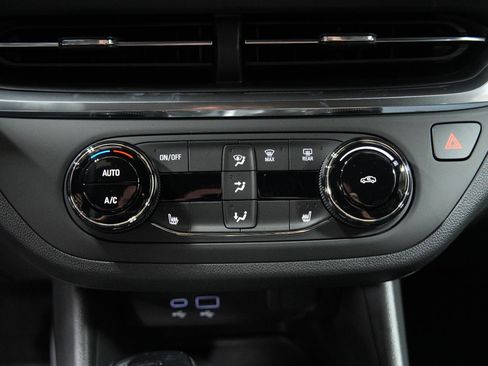 New 2026 Buick Envista Preferred FWD image 35