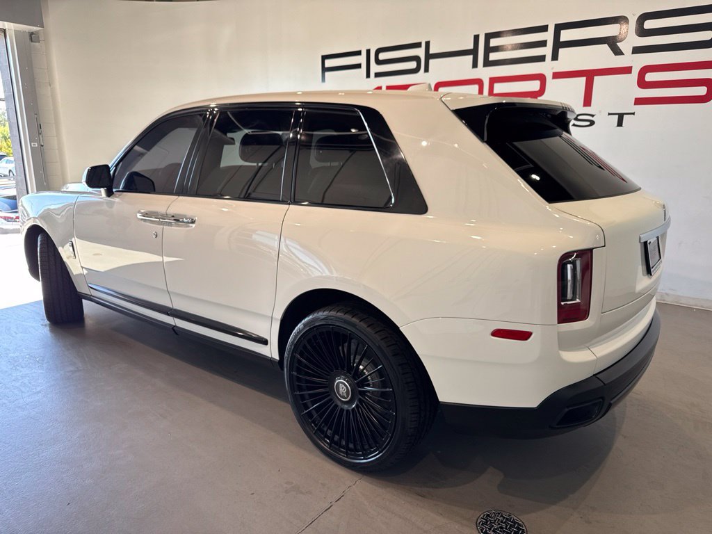 Used 2020 Rolls-Royce Cullinan AWD/4WD image 2